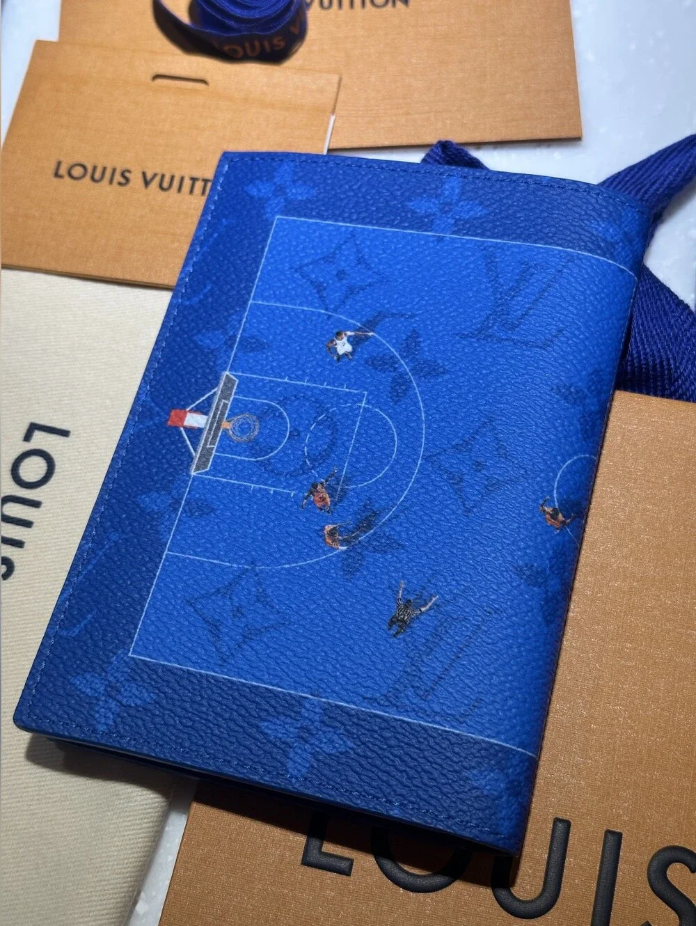 Louis Vuitton compact folded
